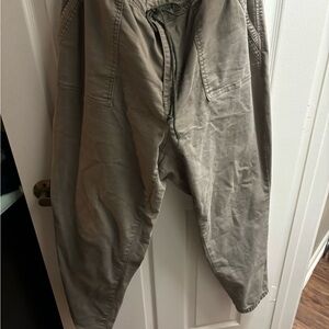 Women’s  Casual Drawstring Pants in Olive Green